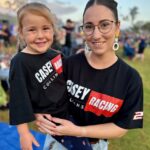 Social_433888_09