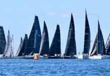 B2G sails towards the start
