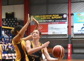 Pirates walk past Port City in Round 10